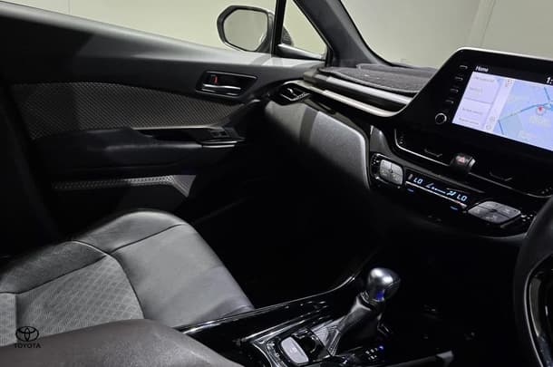 2021 Toyota C-HR Koba AWD image 28
