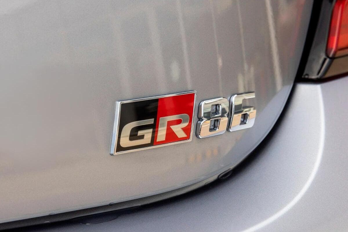 2025 Toyota GR86 GT Auto image 6