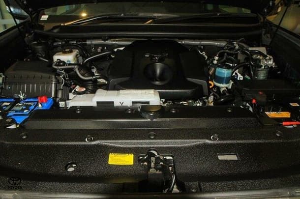 2019 Toyota Prado GXL image 13