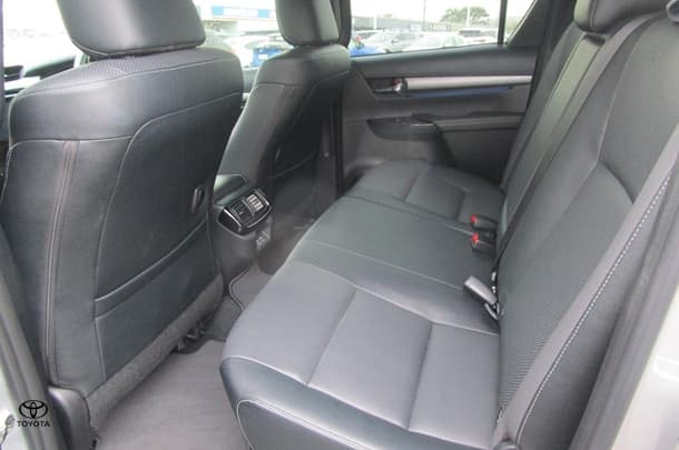 2024 Toyota Hilux Rogue image 13