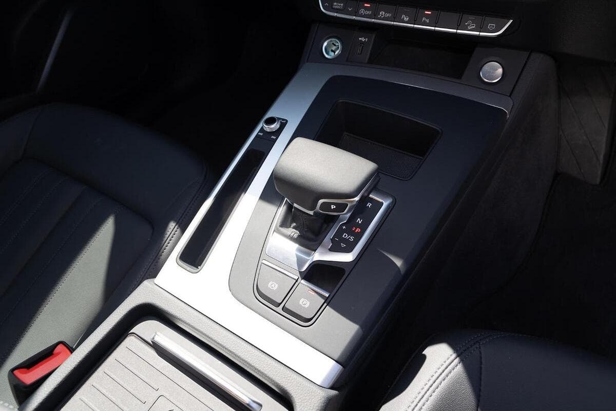 2025 Audi Q5 35 TDI Auto MY25 image 13