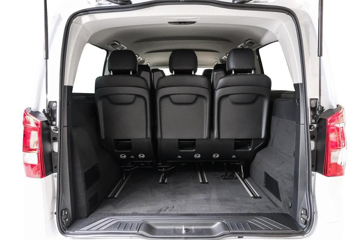 2024 Mercedes-Benz eVito Tourer 129 Medium Wheelbase Auto image 9