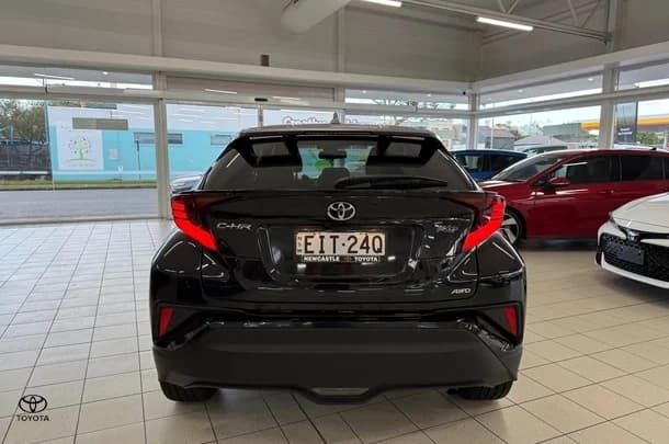 2019 Toyota CHR Koba AWD image 5