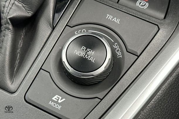 2021 Toyota Rav4 Hybrid GX AWD image 25