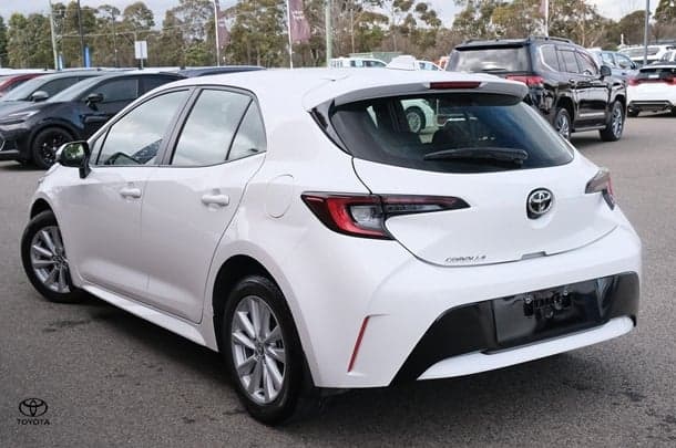 2022 Toyota Corolla Ascent Sport image 2