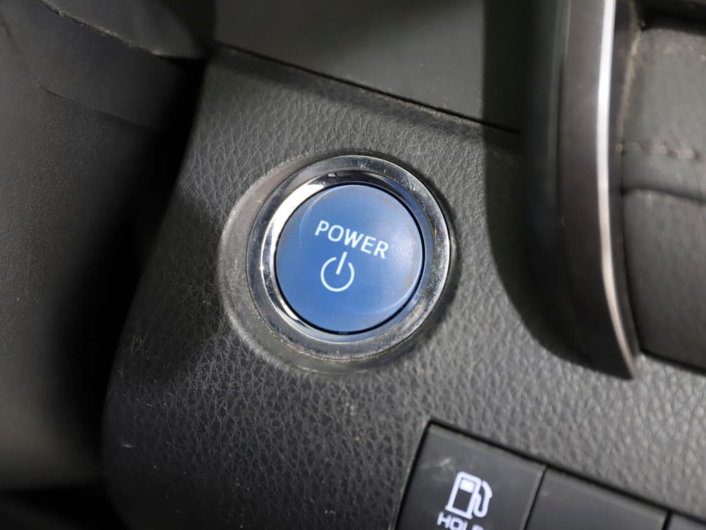 2021 Toyota Camry Hybrid Ascent image 16
