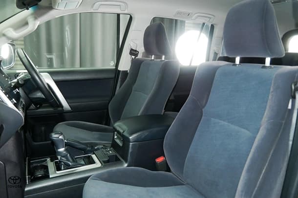 2023 Toyota Prado GXL image 19