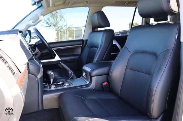 2018 Toyota Landcruiser VX image 27
