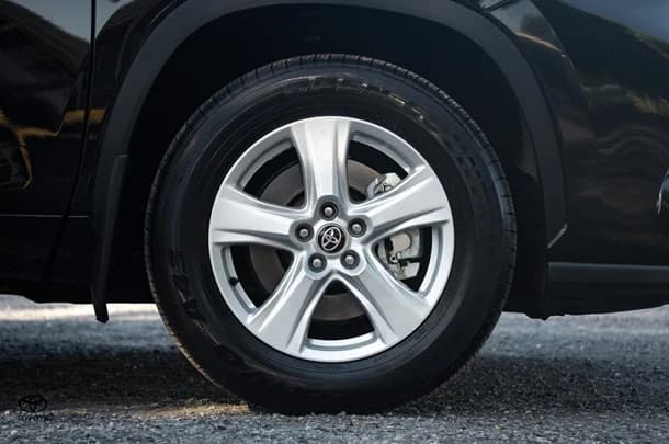 2024 Toyota KLUGER HYBRID GX AWD image 22