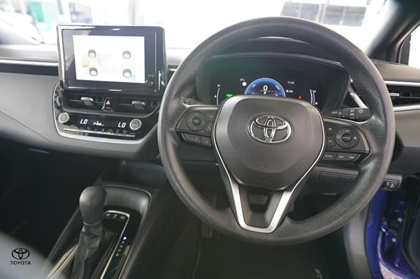 2023 Toyota Corolla Hatch Hybrid Ascent Sport image 13