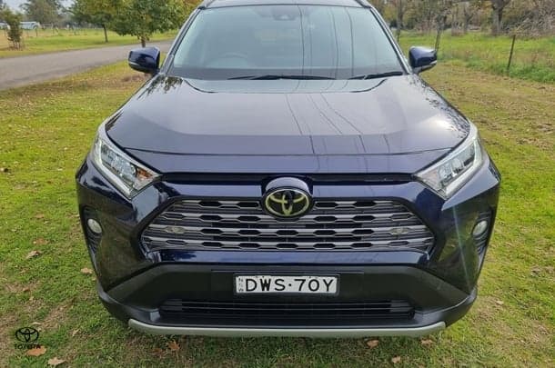 2021 Toyota RAV4 GXL-2WD image 3