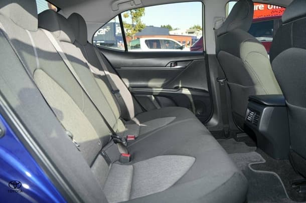 2021 Toyota Camry Hybrid Ascent Sport image 9