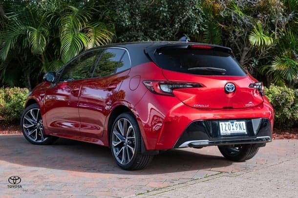 2024 TOYOTA Corolla Hatch Hybrid ZR image 2