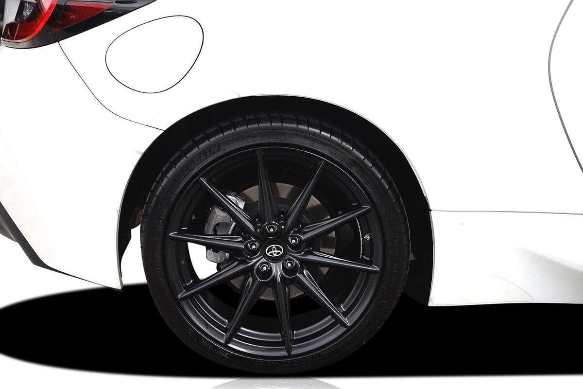 2024 Toyota GR86 GTS Auto image 9