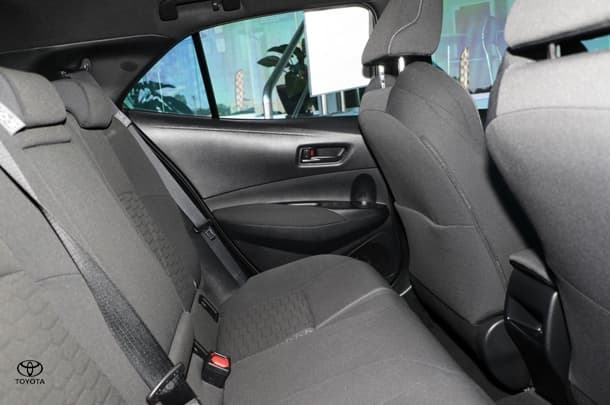 2024 Toyota Corolla Hatch Hybrid Ascent Sport image 11