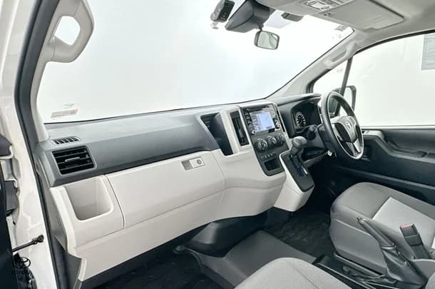 2019 Toyota Hiace LWB image 16