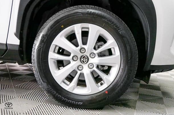 2024 Toyota Yaris Cross Hybrid GX image 7