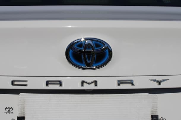 2020 Toyota Camry Hybrid Ascent Sport image 13