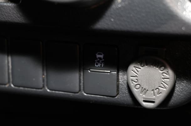 2022 Toyota Hilux 4x2 Workmate image 17