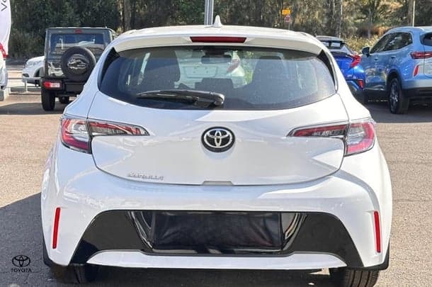 2018 Toyota Corolla Ascent Sport image 17