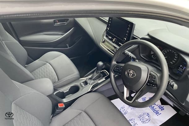 2021 Toyota Corolla Hatch Hybrid Ascent Sport image 6