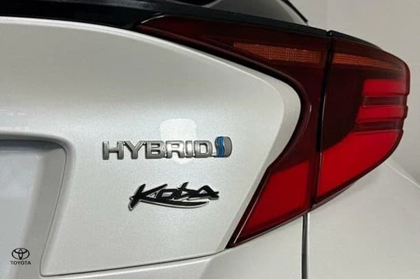 2022 Toyota C-HR Hybrid Koba 2WD image 9