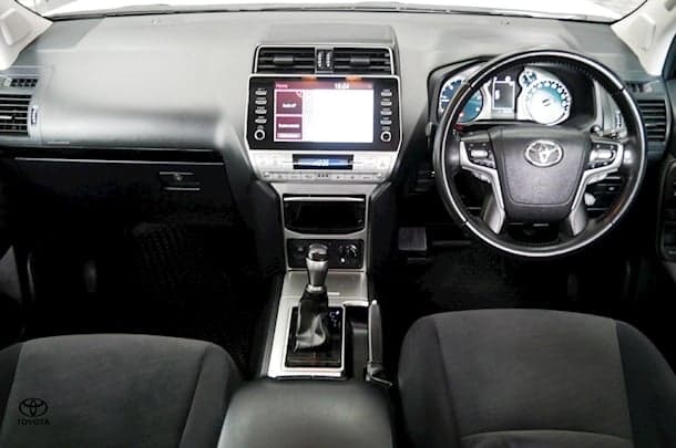 2023 Toyota Prado GXL image 8