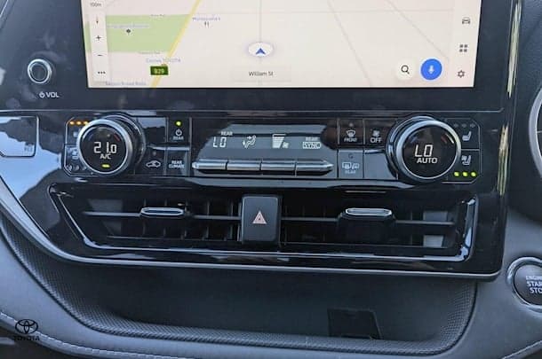 2023 Toyota Kluger AWD GRANDE image 28