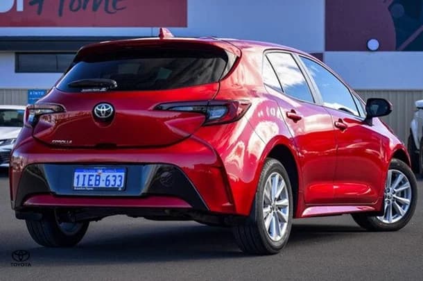 2024 Toyota Corolla Hatch Ascent Sport image 2