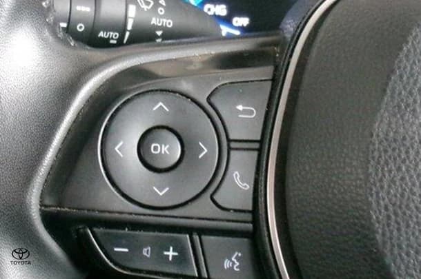 2023 Toyota RAV4 GX image 18