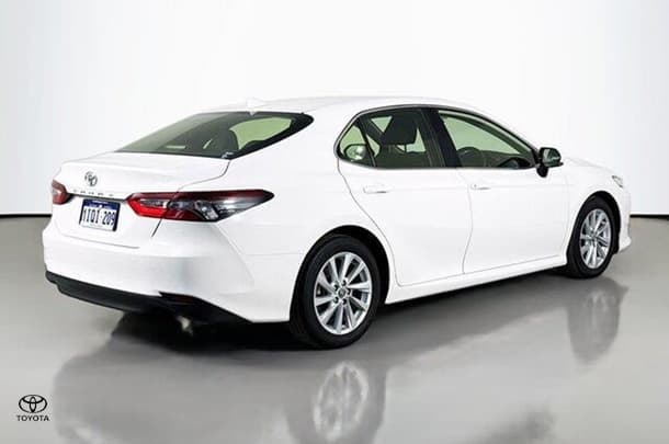 2023 Toyota Camry Ascent image 8