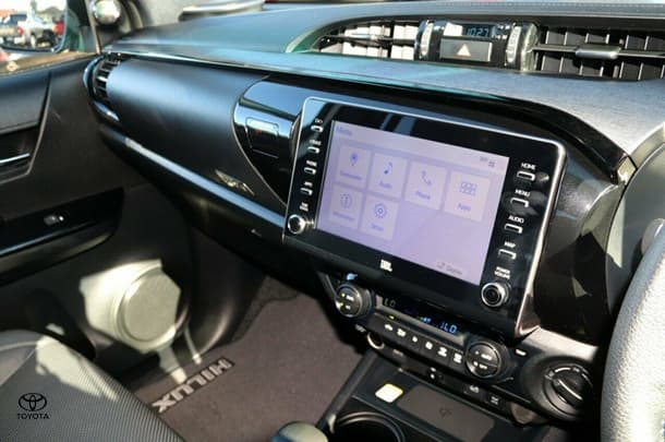 2024 Toyota Hilux 4x4 Rogue image 10