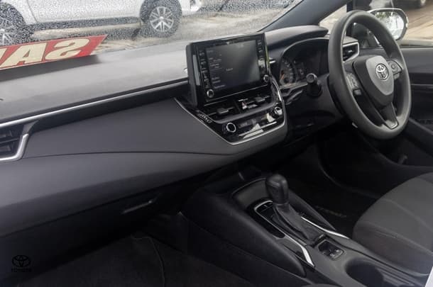 2018 Toyota Corolla Ascent Sport image 8