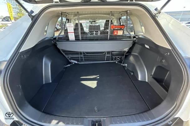 2021 Toyota RAV4 GXL-2WD image 13