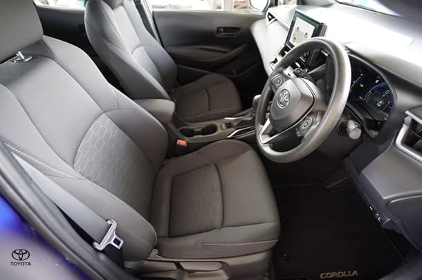 2023 Toyota Corolla Hatch Hybrid Ascent Sport image 14