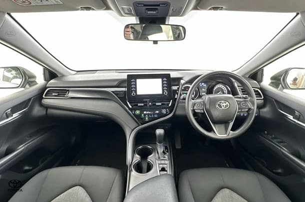 2023 Toyota Camry Hybrid Ascent image 2