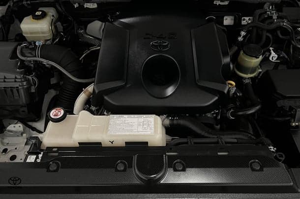 2020 Toyota Prado GX image 19