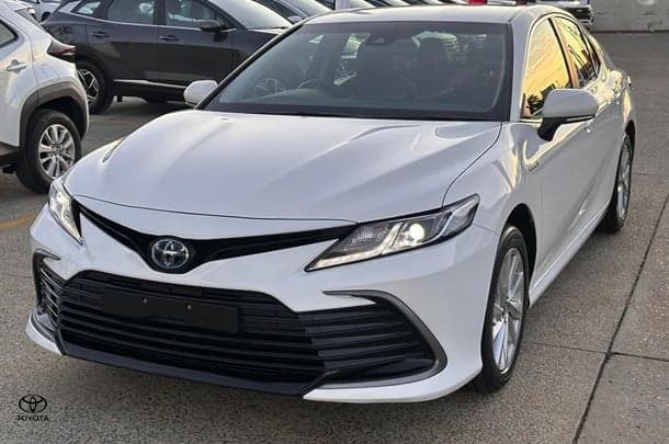2023 Toyota Camry Hybrid Ascent image 6