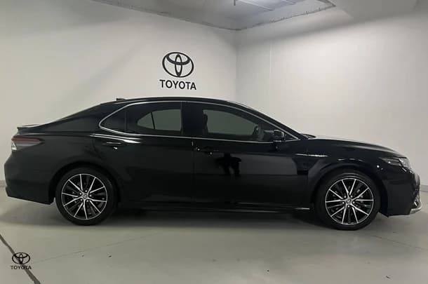 2021 Toyota Camry Hybrid SL image 4