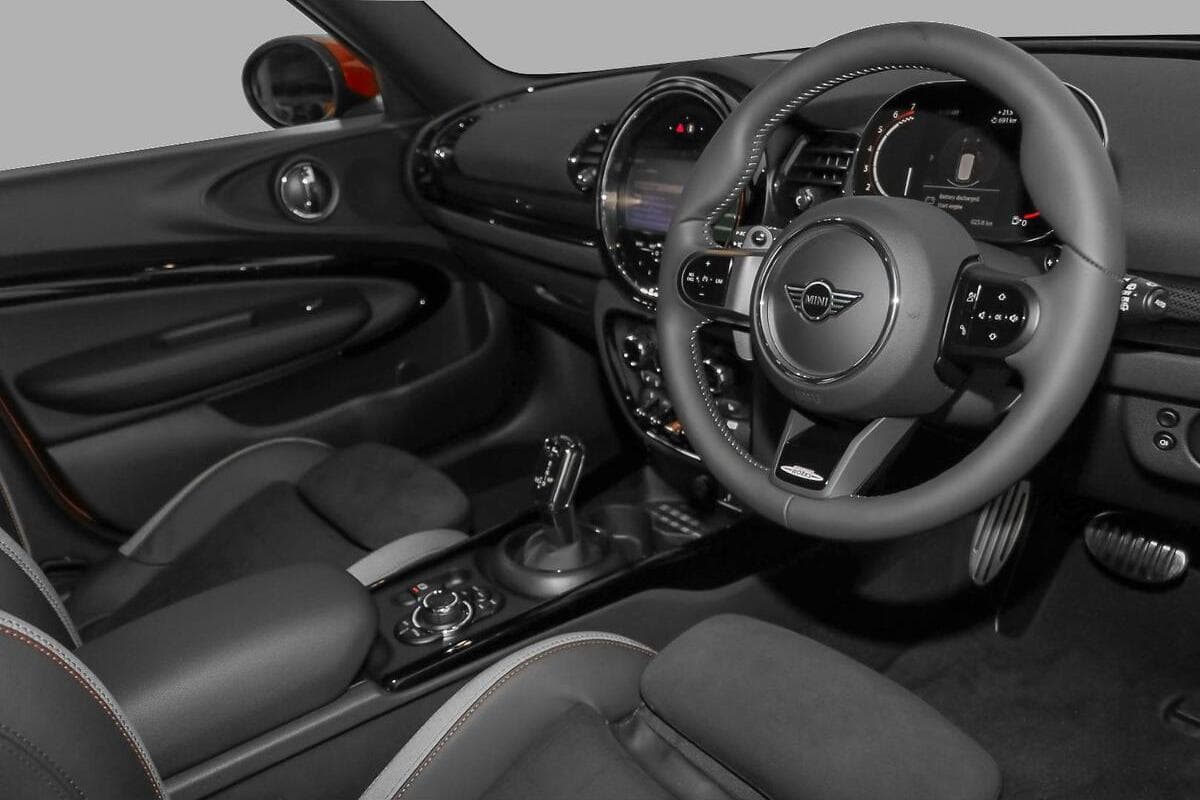 2024 MINI Clubman John Cooper Works Essential Auto ALL4 image 6