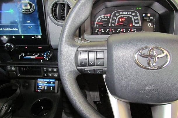 2024 Toyota LC Military GXL image 8