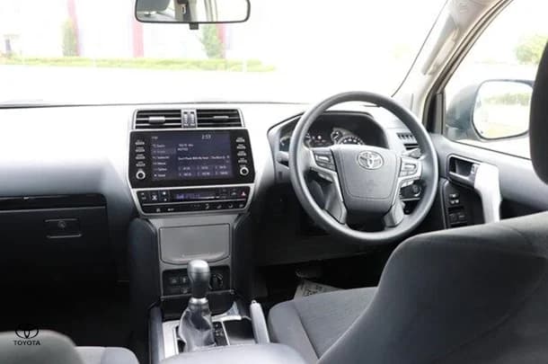 2021 Toyota Prado GX image 6