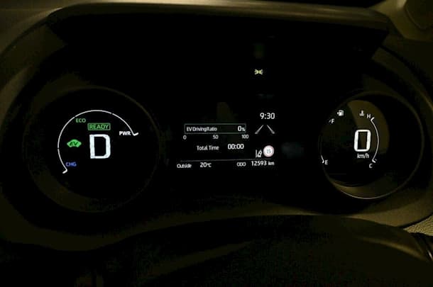 2023 Toyota Yaris Cross Hybrid GX image 12