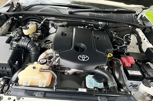 2023 Toyota Hilux SR5 image 26