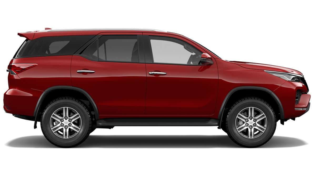 2024 Toyota Fortuner GXL Automatic image 2