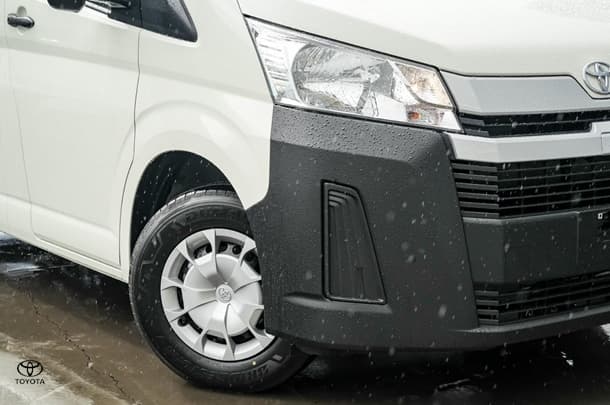 2025 Toyota HIACE SLWB image 20