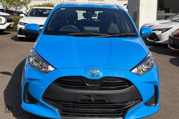 2022 Toyota Yaris Ascent Sport image 4