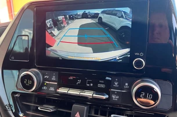 2024 Toyota Kluger GX image 17