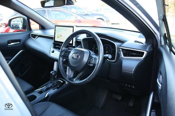 2022 Toyota Corolla Cross Hybrid GXL image 13