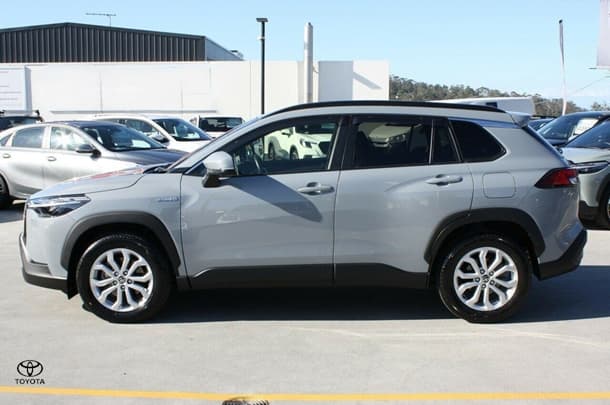 2022 Toyota Corolla Cross Hybrid GXL image 6